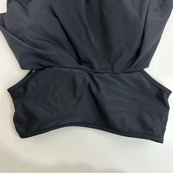 Off The Shoulder Women’s Black Swimsuit Top - Picture 4 of 7